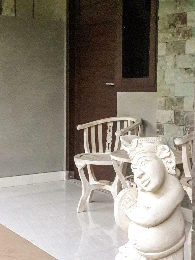 Paranyogan Homestay 2 Jimbaran  Exterior photo