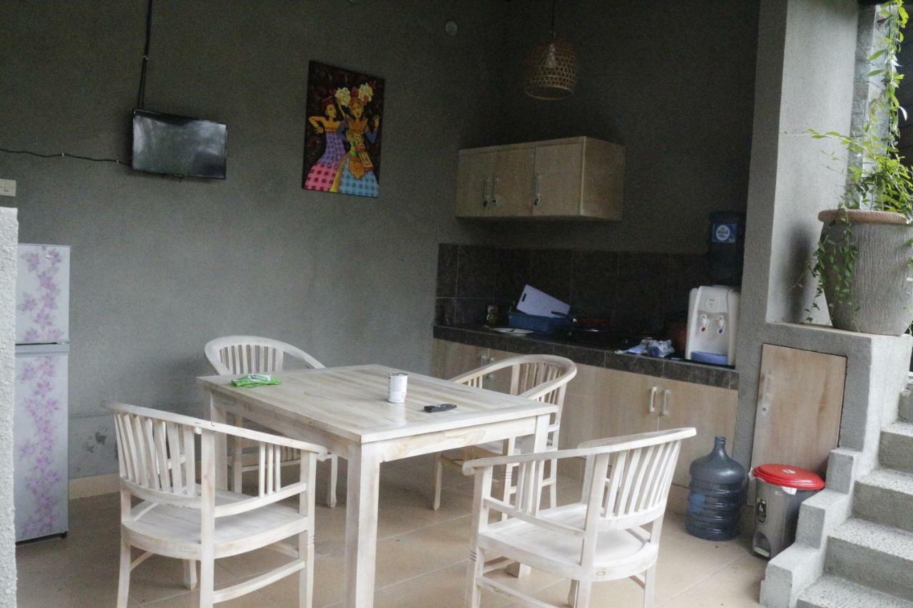 Paranyogan Homestay 2 Jimbaran  Exterior photo